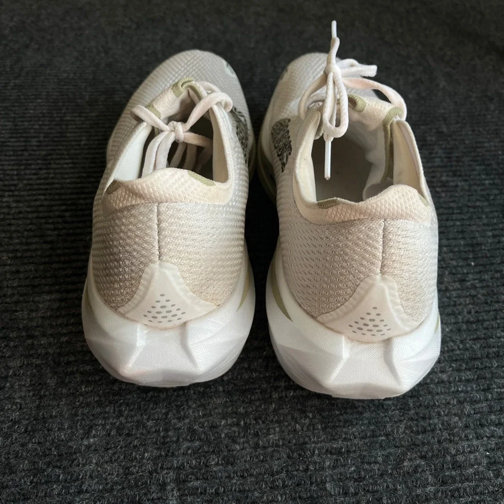 Brooks Hyperion Max Men Running Shoes White Green 1104651D139 Size 10.5 athletic